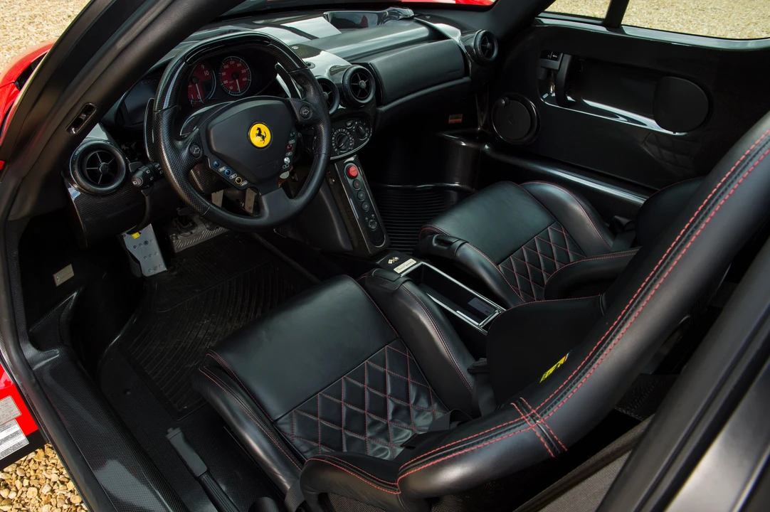 2004 Ferrari Enzo - Image 14 of 31