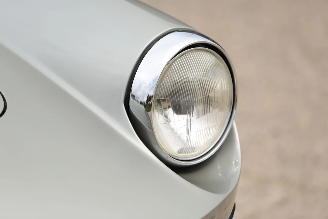 1965 Ferrari 330 GT 2+2 - Image 8 of 29