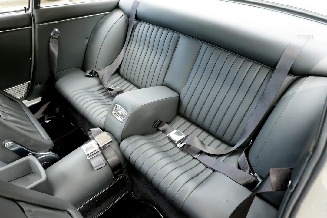 1965 Ferrari 330 GT 2+2 - Image 20 of 29