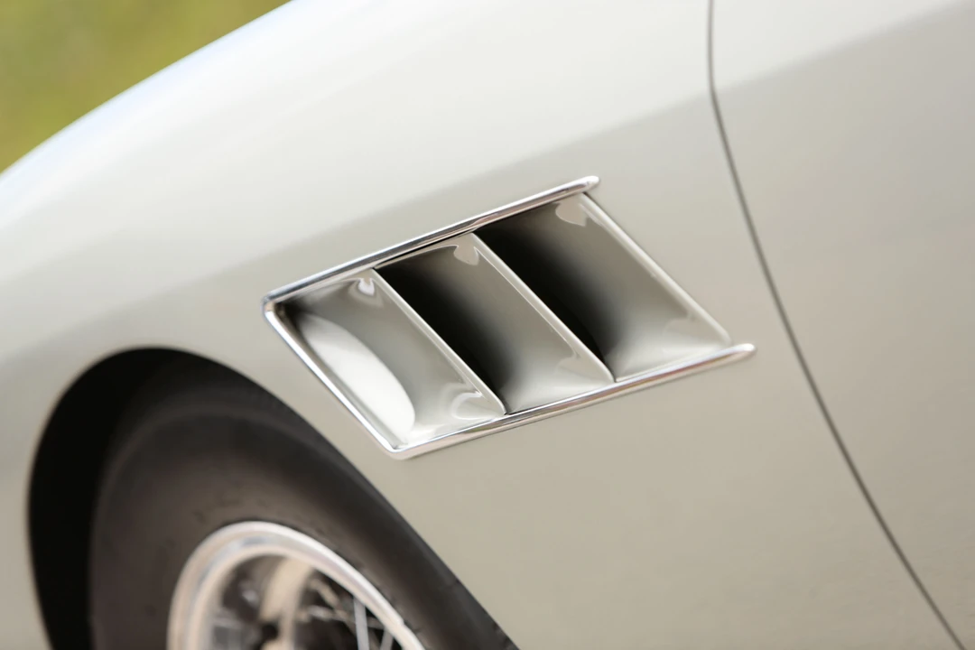 1965 Ferrari 330 GT 2+2 - Image 4 of 29