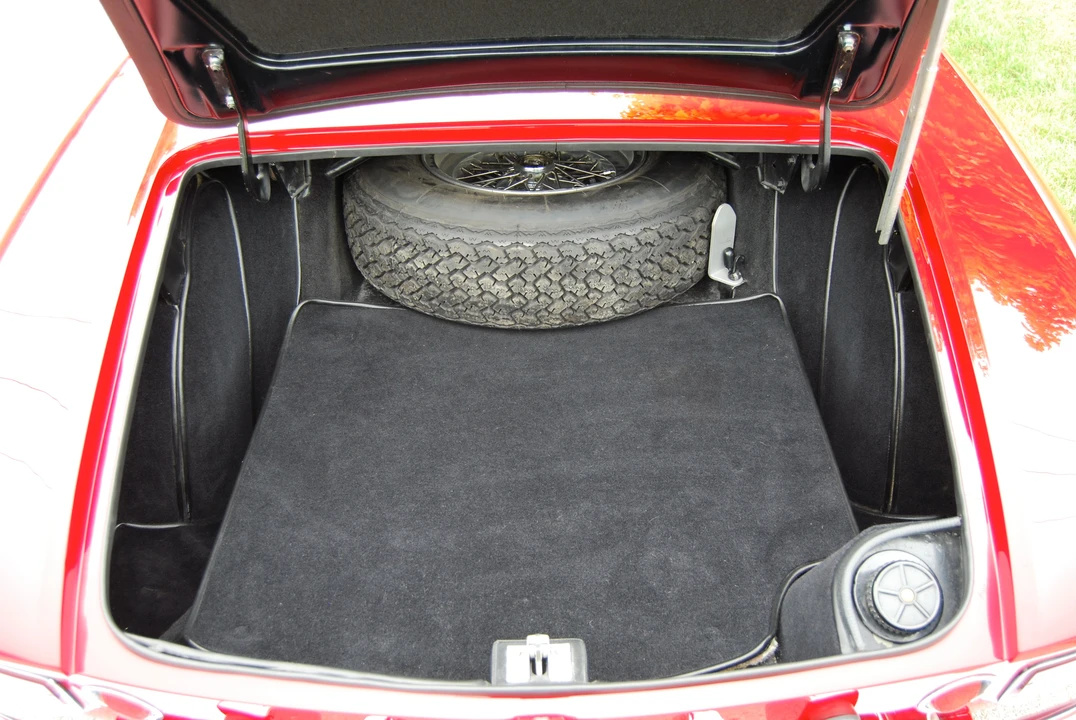 1965 Ferrari 275 GTS - Image 6 of 16