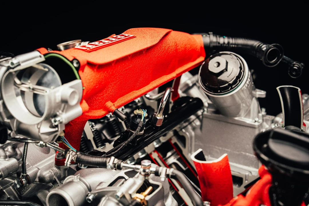 Parts & Memorabilia Engines - Image 18 of 31