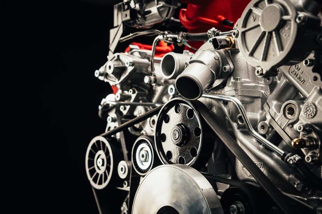 Parts & Memorabilia Engines - Image 30 of 31