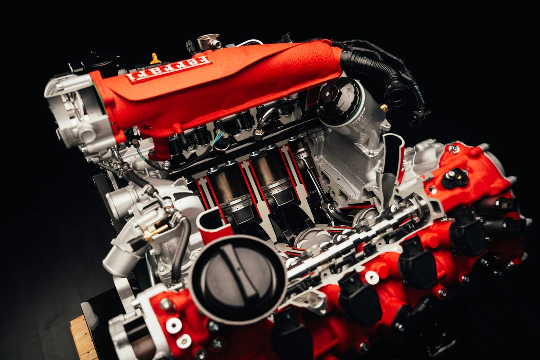 Parts & Memorabilia Engines - Image 17 of 31