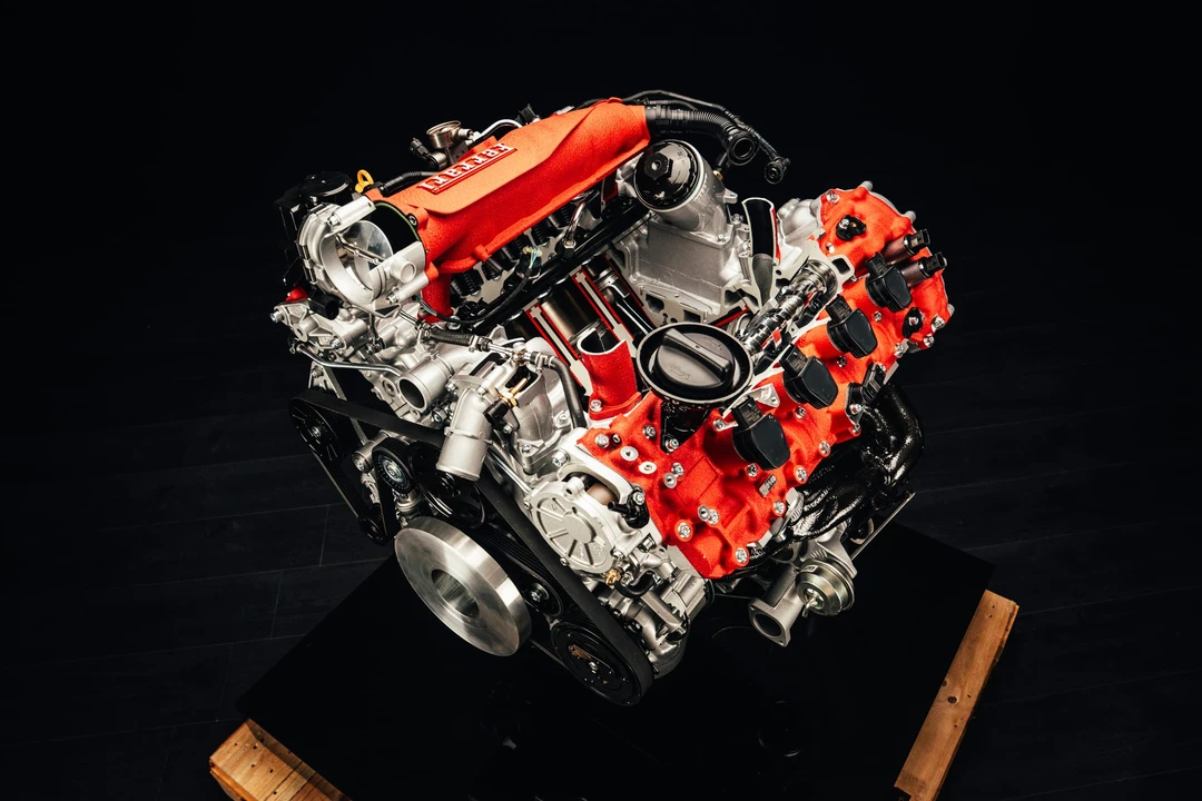 Parts & Memorabilia Engines - Image 9 of 31
