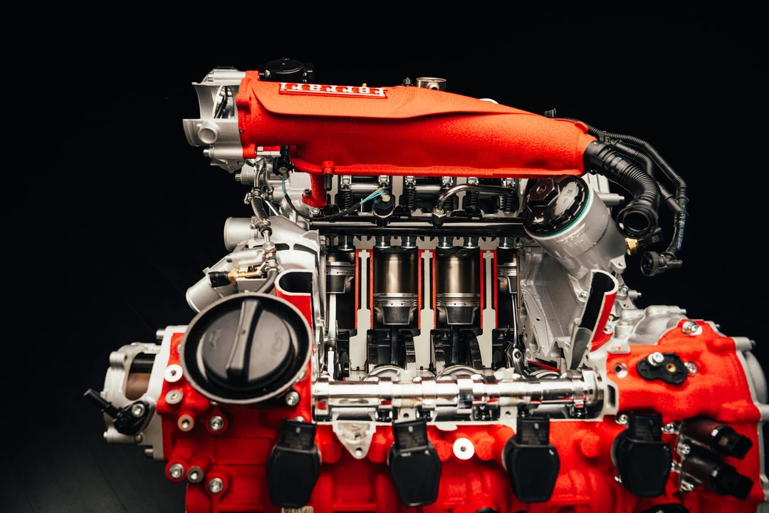 Parts & Memorabilia Engines - Image 19 of 31