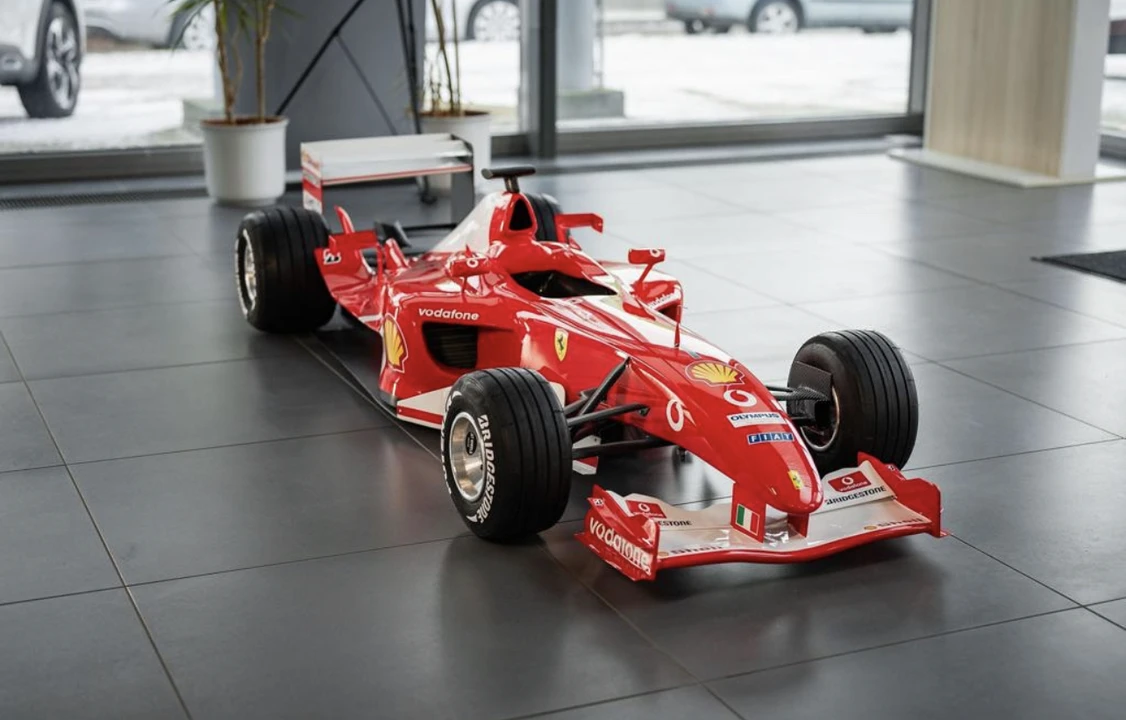 Parts & Memorabilia Scale Models - Image 2 of 21