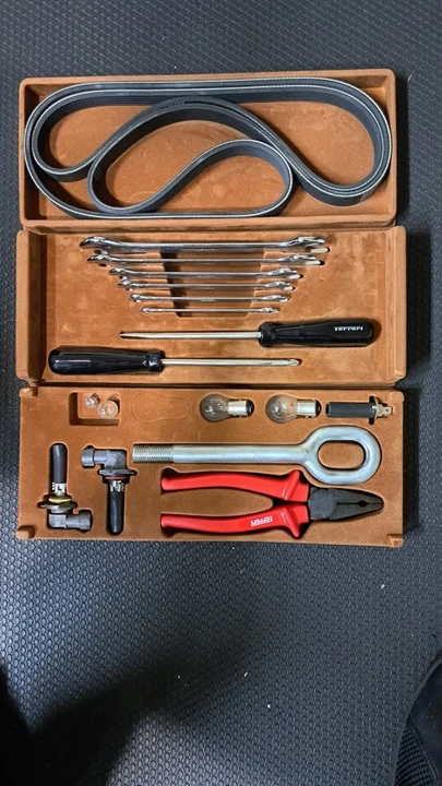 Parts & Memorabilia Tools - Image 2 of 4