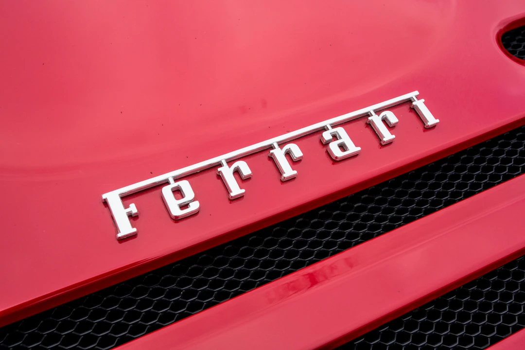 Ferrari F355 Spider - Image 16 of 23
