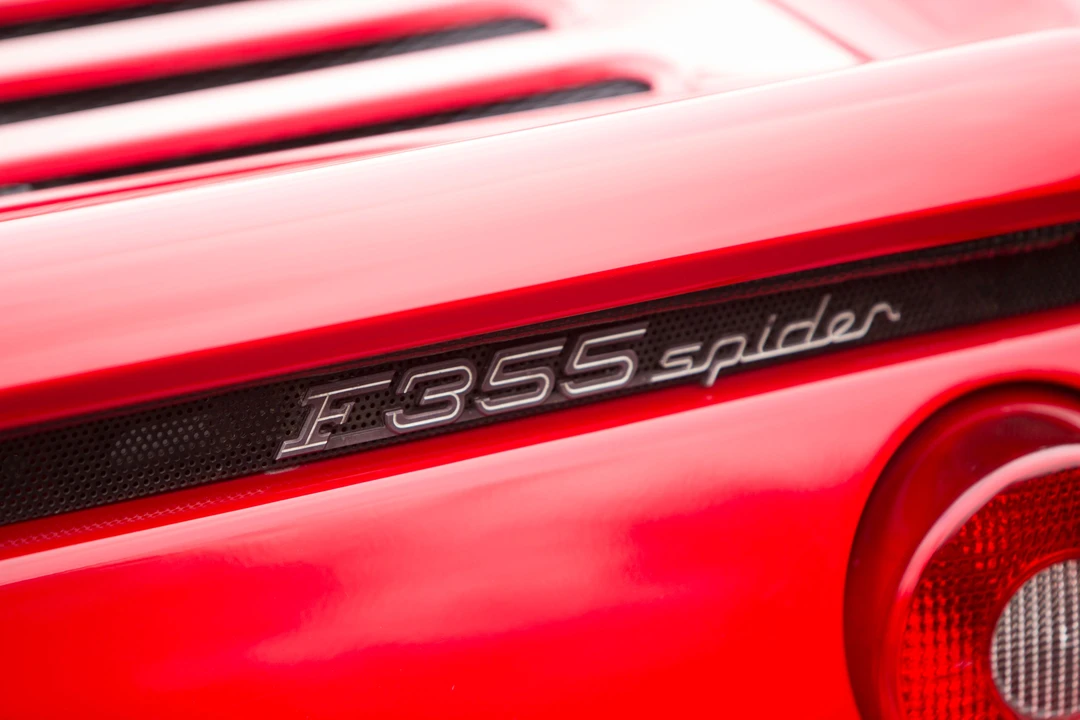 Ferrari F355 Spider - Image 15 of 23