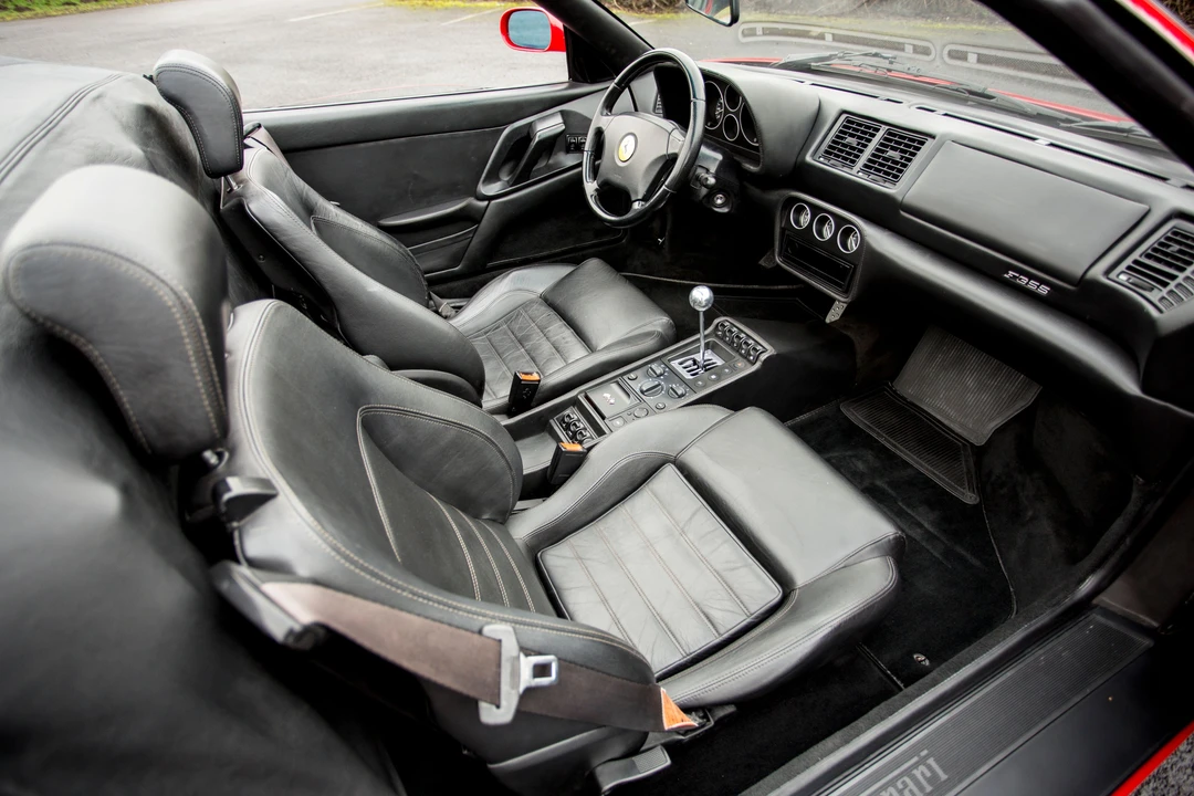 Ferrari F355 Spider - Image 10 of 23