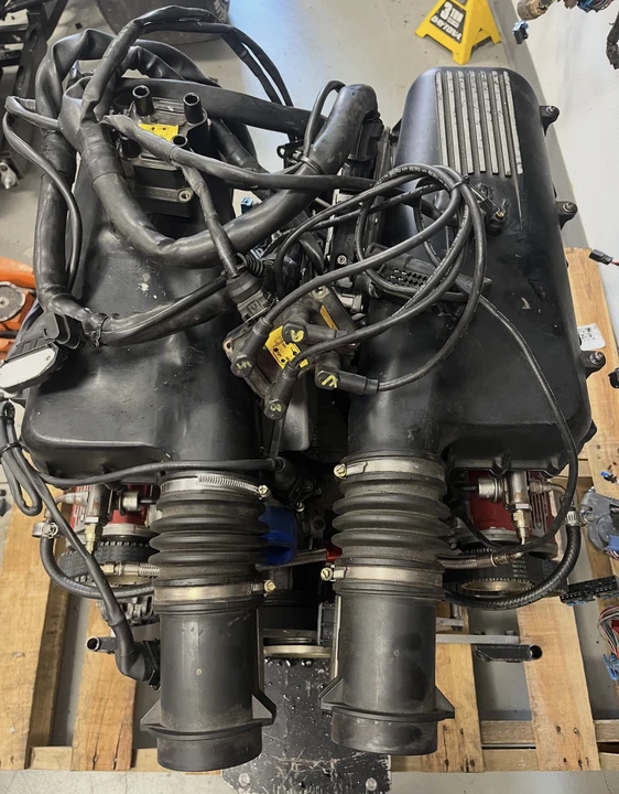 Parts & Memorabilia Engines - Image 7 of 21