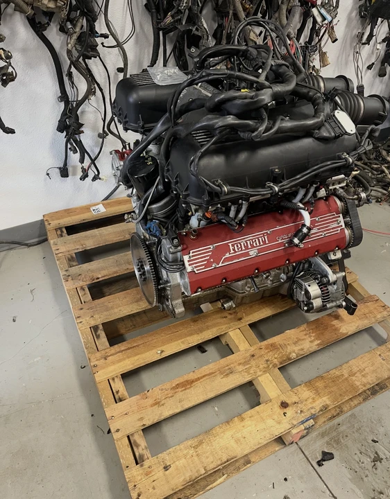 Parts & Memorabilia Engines - Image 5 of 21