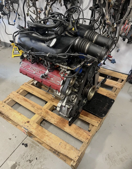 Parts & Memorabilia Engines - Image 3 of 21
