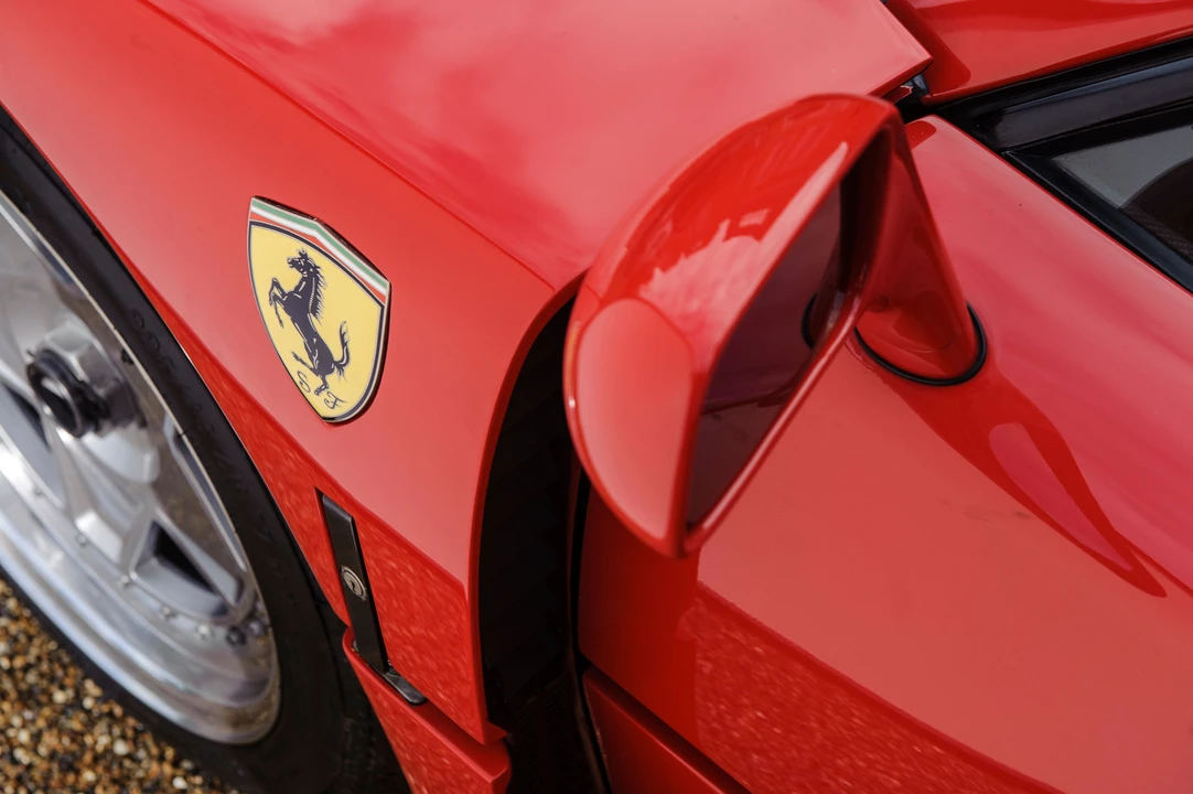 Ferrari F40 - Image 28 of 29