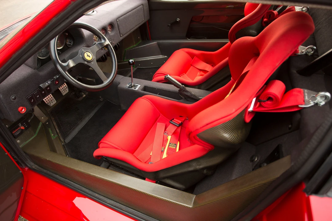 Ferrari F40 - Image 9 of 31
