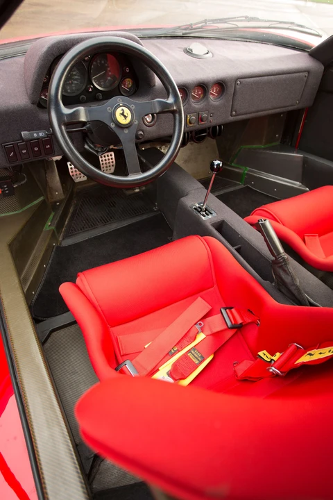 Ferrari F40 - Image 10 of 31