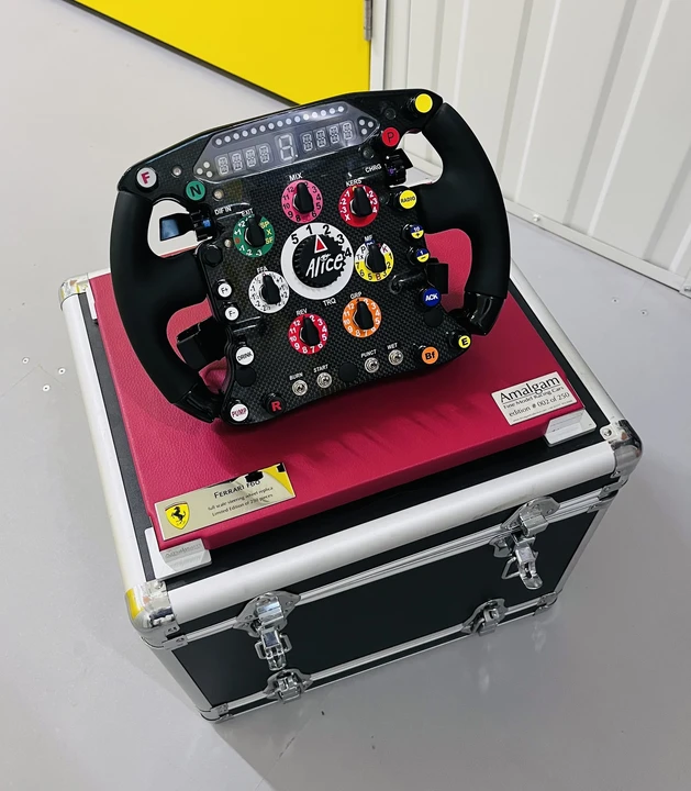 Parts & Memorabilia Scale Models - Image 2 of 23