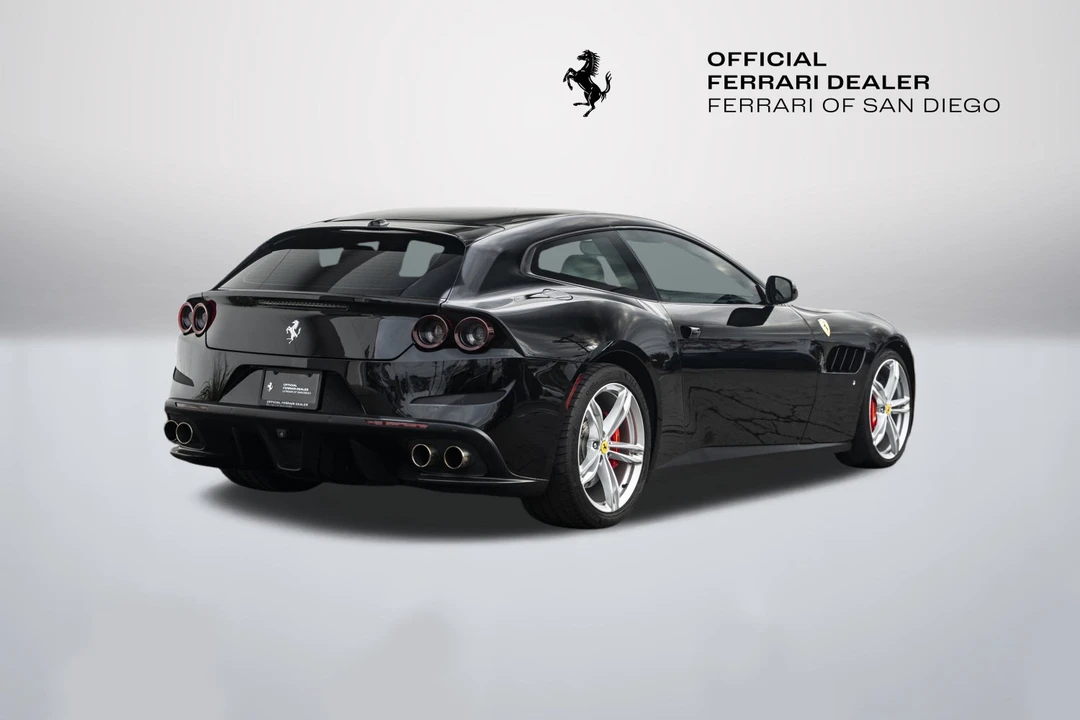 2018 Ferrari GTC4Lusso - Image 5 of 6