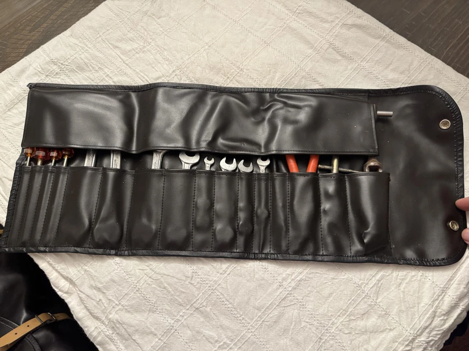 Parts & Memorabilia Tools - Image 15 of 31