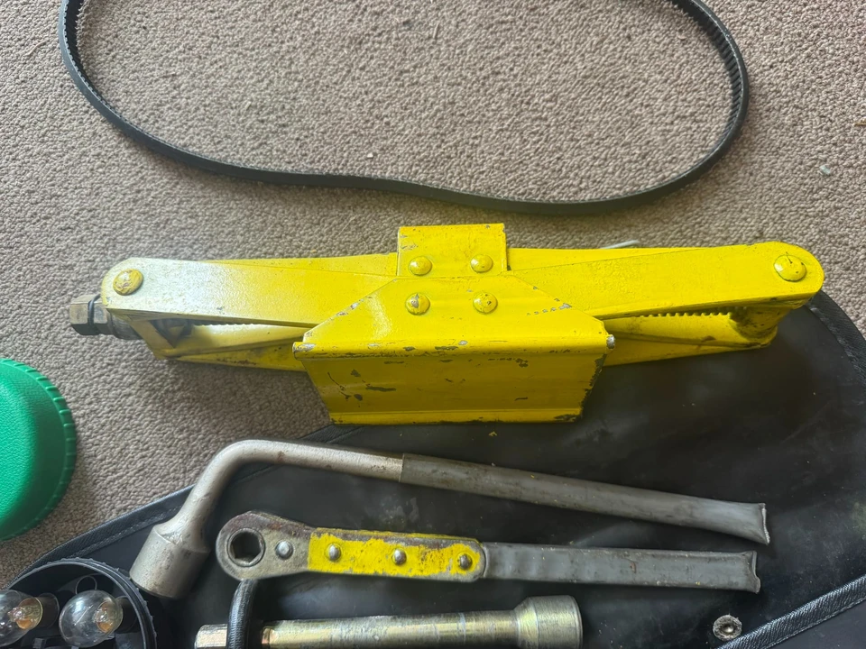 Parts & Memorabilia Tools - Image 4 of 17