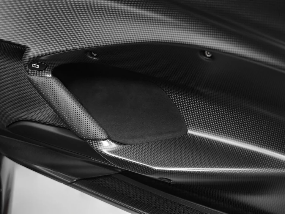 Ferrari 296 GTB - Image 30 of 31