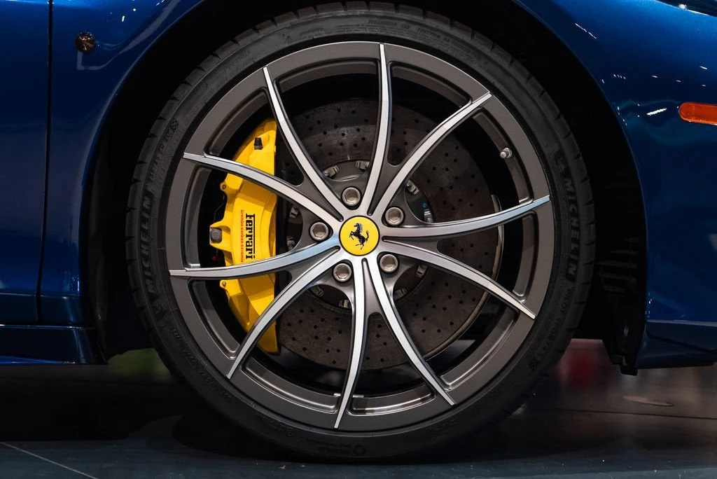 Ferrari 458 Spider - Image 16 of 31