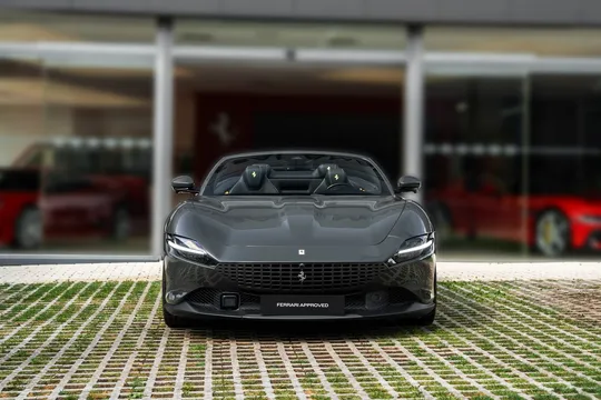 Ferrari Roma Spider