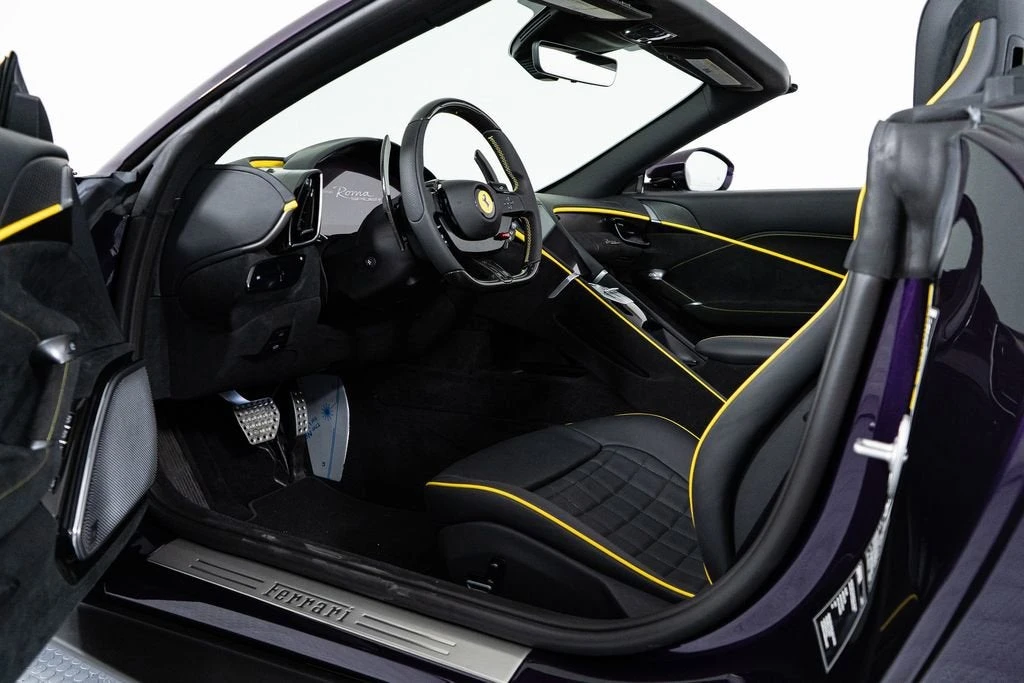 2025 Ferrari Roma Spider - Image 10 of 20