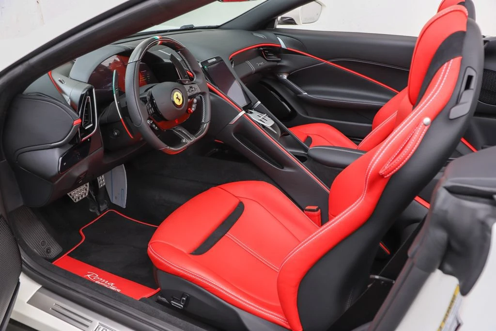 2026 Ferrari Roma - Image 26 of 31
