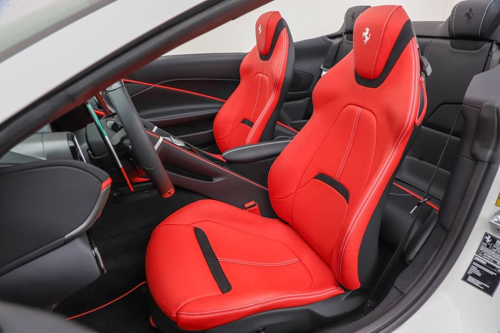 2026 Ferrari Roma - Image 12 of 31
