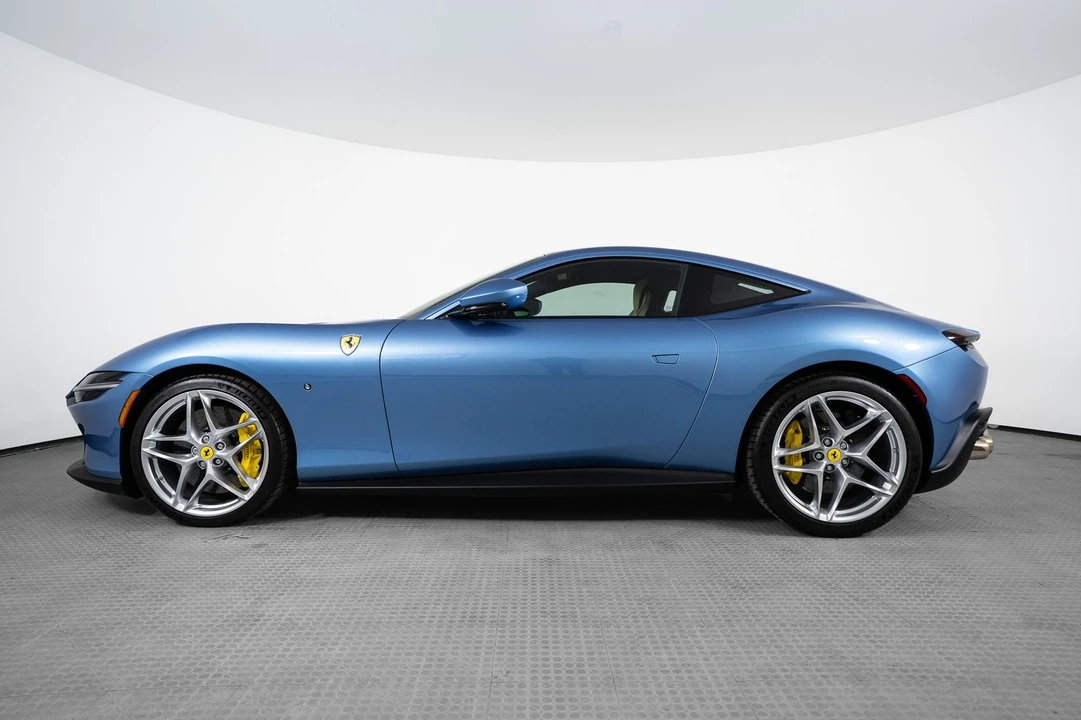 2023 Ferrari Roma - Image 2 of 31