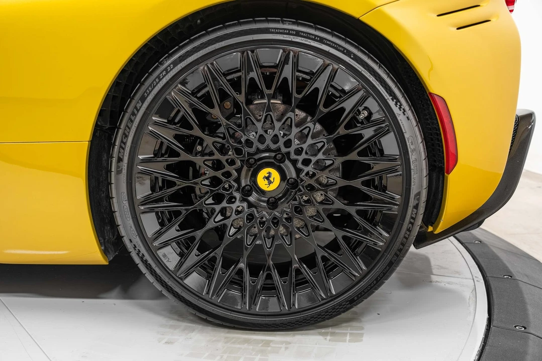 2022 Ferrari SF90 Spider - Image 15 of 31