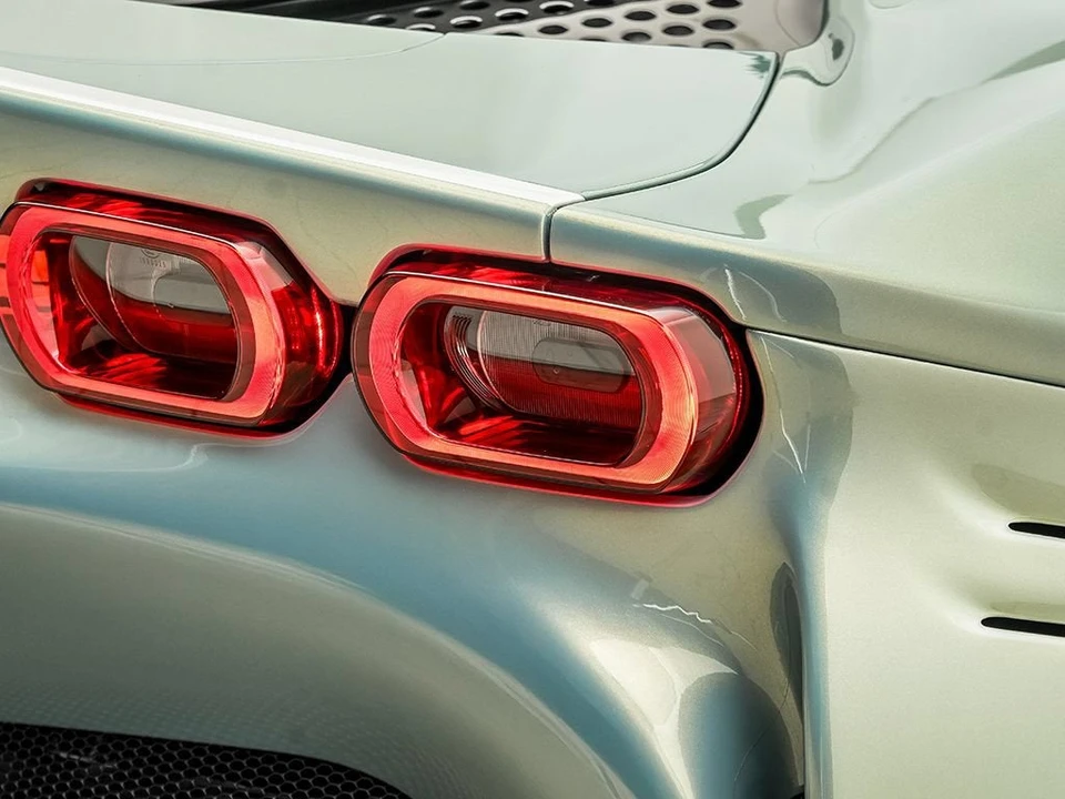 2022 Ferrari SF90 Stradale - Image 30 of 31