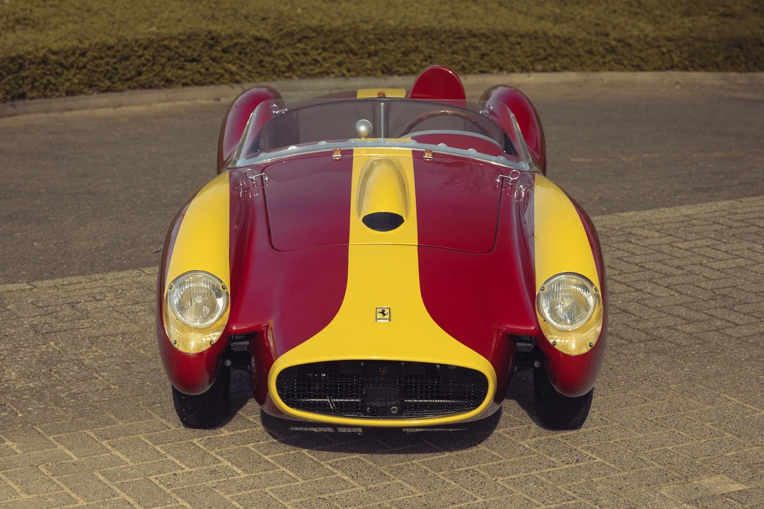 Ferrari Replica - Image 6 of 31