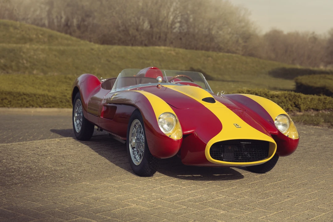 Ferrari Replica - Image 8 of 31