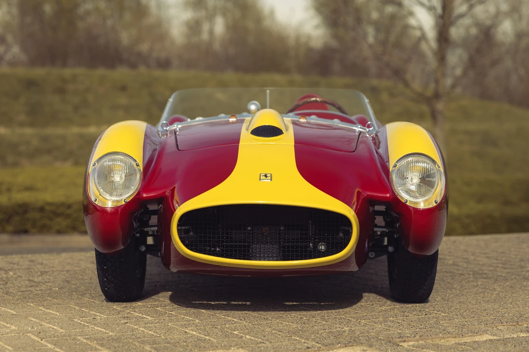 Ferrari Replica - Image 7 of 31