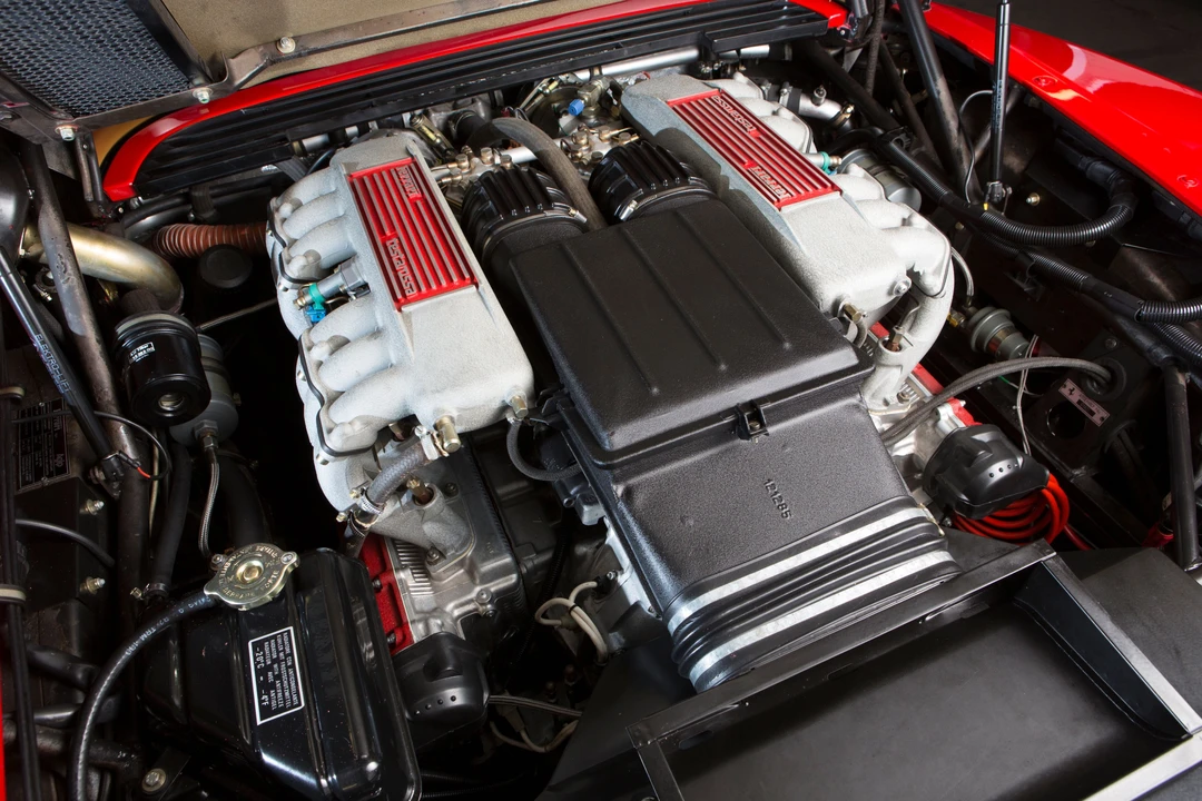 Ferrari Testarossa - Image 12 of 24