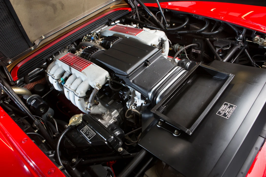 Ferrari Testarossa - Image 11 of 24