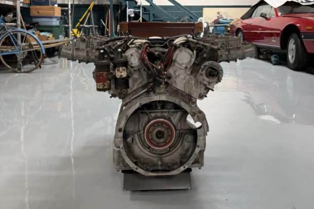 Parts & Memorabilia Engines - Image 2 of 4