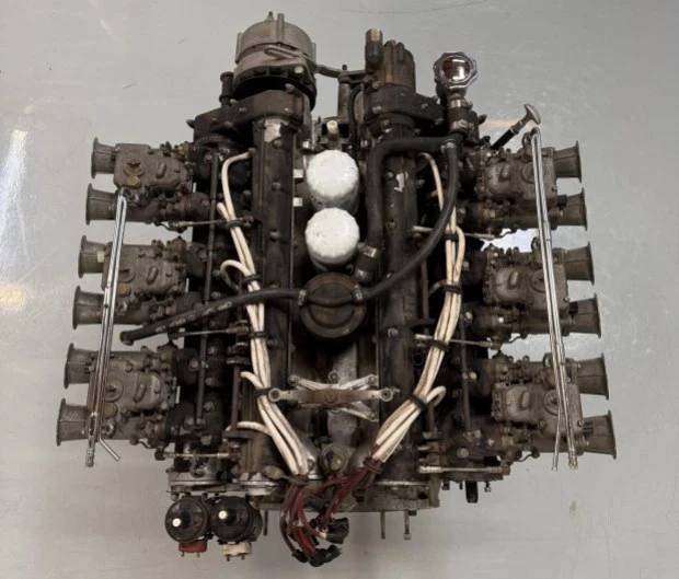 Parts & Memorabilia Engines - Image 3 of 4