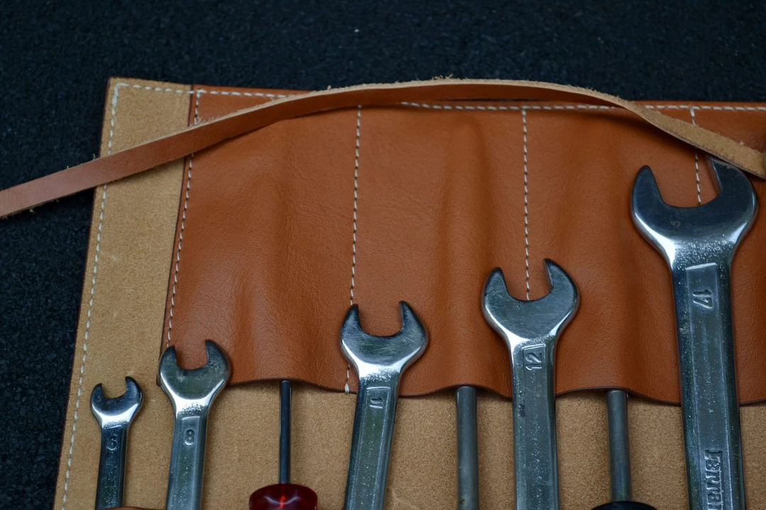 Parts & Memorabilia Tools - Image 8 of 19