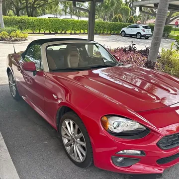 Fiat 124 Spider Convertible