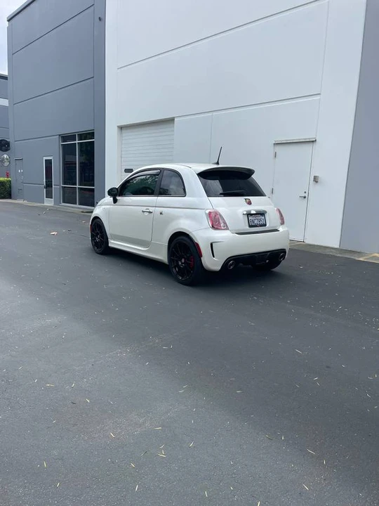 2016 Fiat Abarth 500 - Image 3 of 7