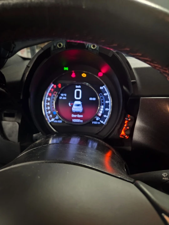2017 Fiat Abarth 500 - Image 4 of 11