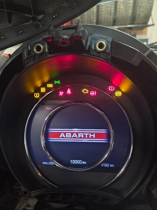 2017 Fiat Abarth 500 - Image 2 of 8