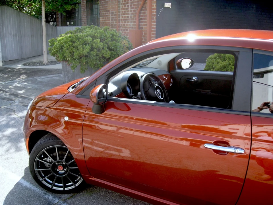 2012 Fiat 500 - Image 3 of 5