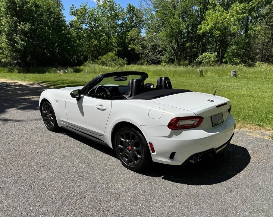 2017 Fiat 124 Spider - Image 6 of 19