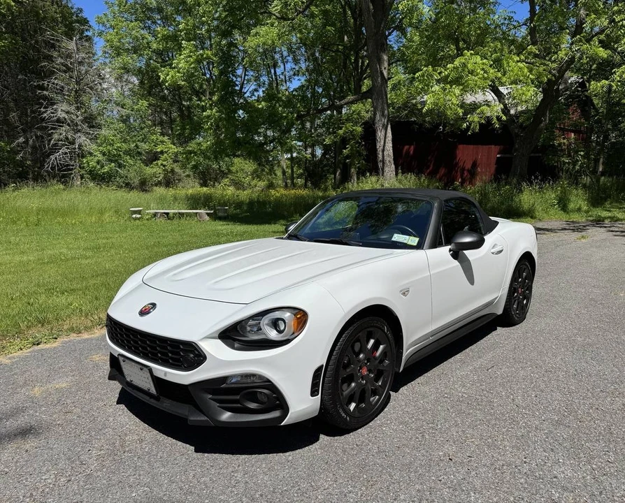 2017 Fiat 124 Spider - Image 5 of 19