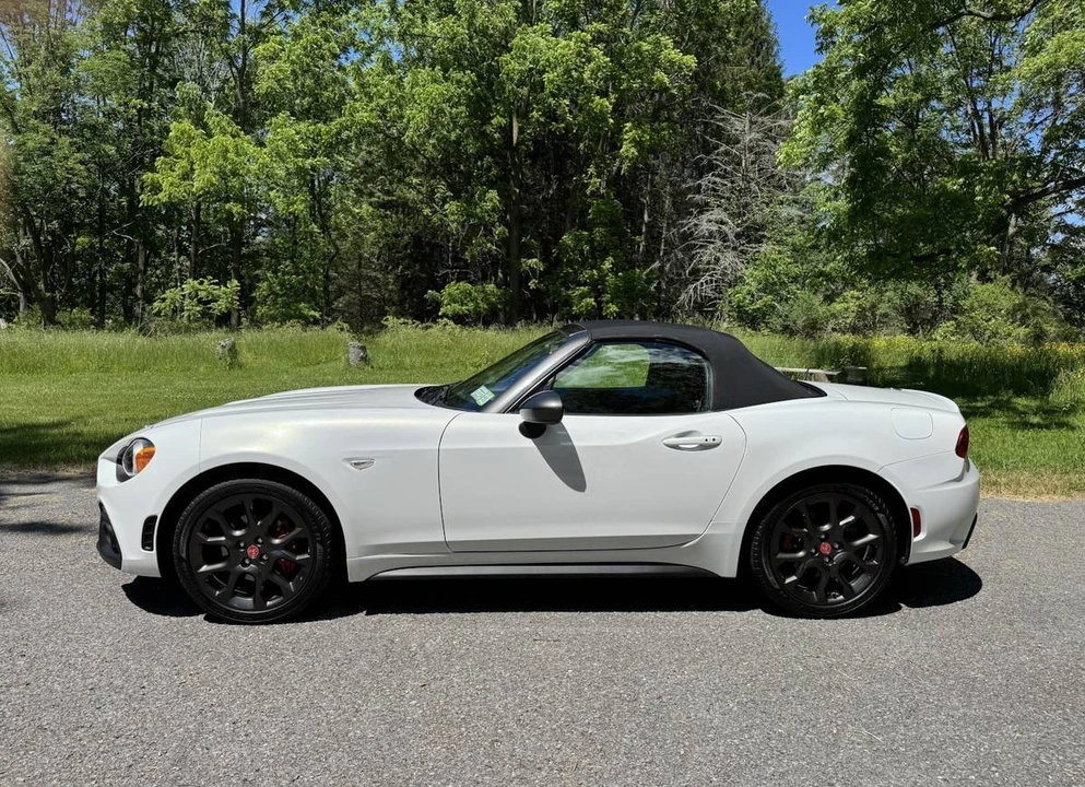 2017 Fiat 124 Spider - Image 4 of 19